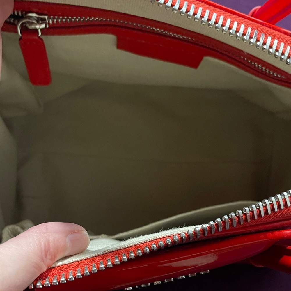Sale🔥 Givenchy Antigona Glossy Red Leather 2 Way Shoulder Bag - Picture 4 of 10